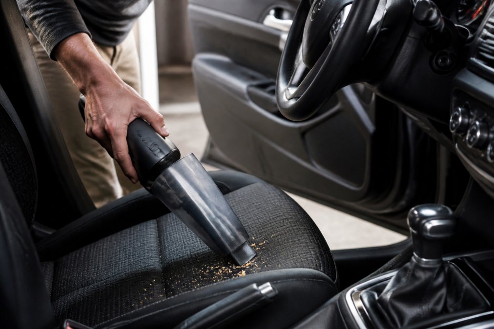 Best Handheld Vacuum for Car Detailing: 2026 Guide